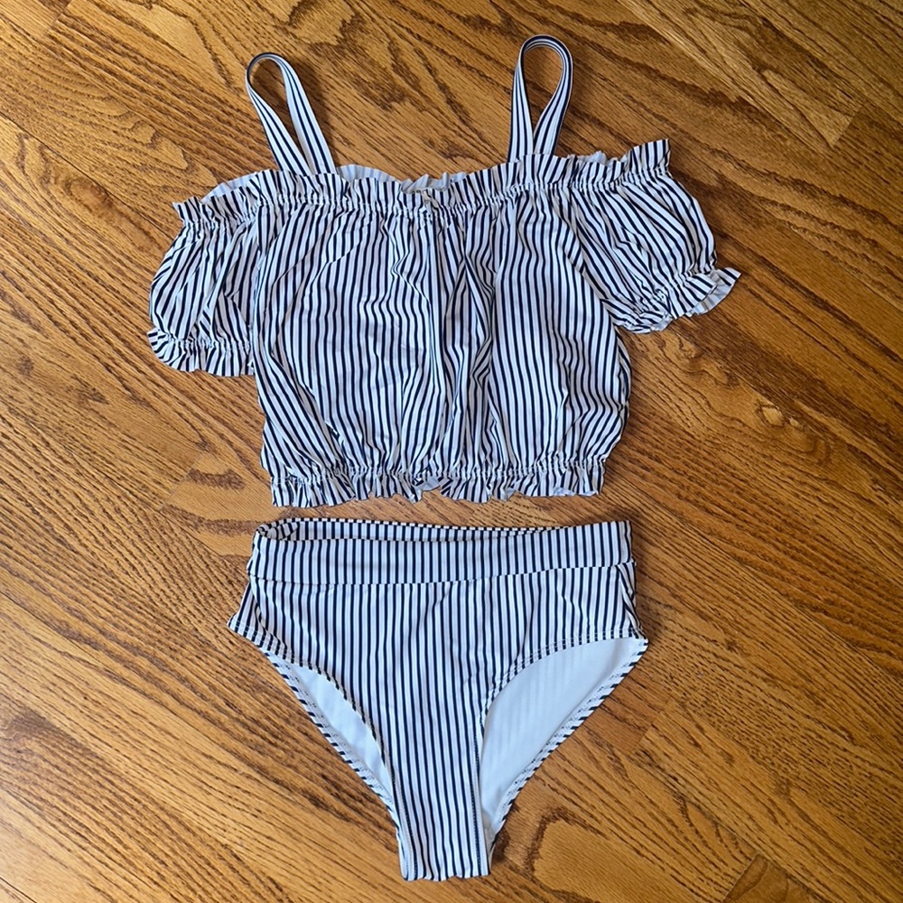 NWOT Navy and white stripe bikini